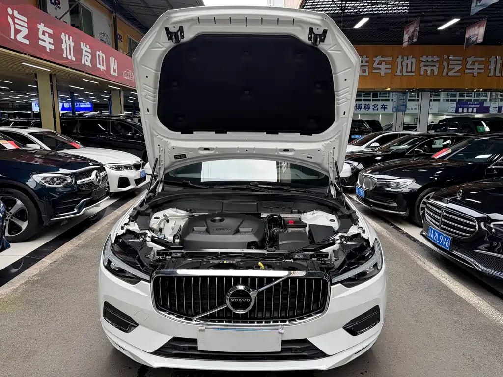 Volvo XC60 2021 T5 four-wheel drive Zhiyuan Deluxe Edition купить на сайте DeffCars