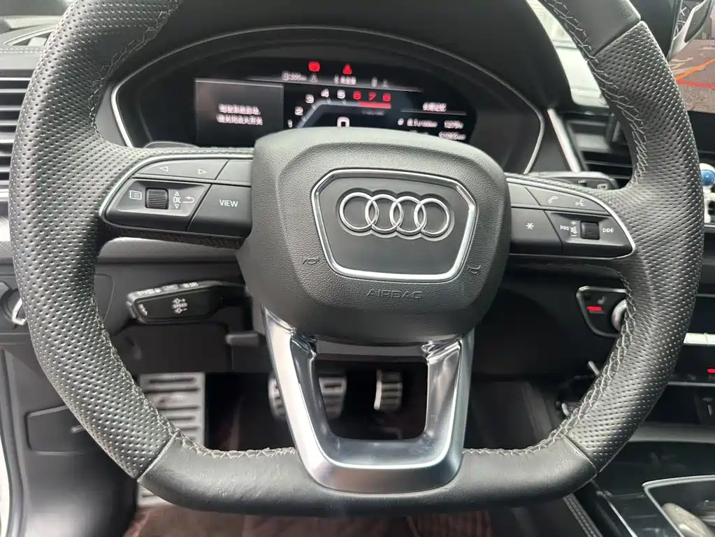 Audi Q5L Sportback 2021 40 TFSI luxury model купить на сайте DeffCars