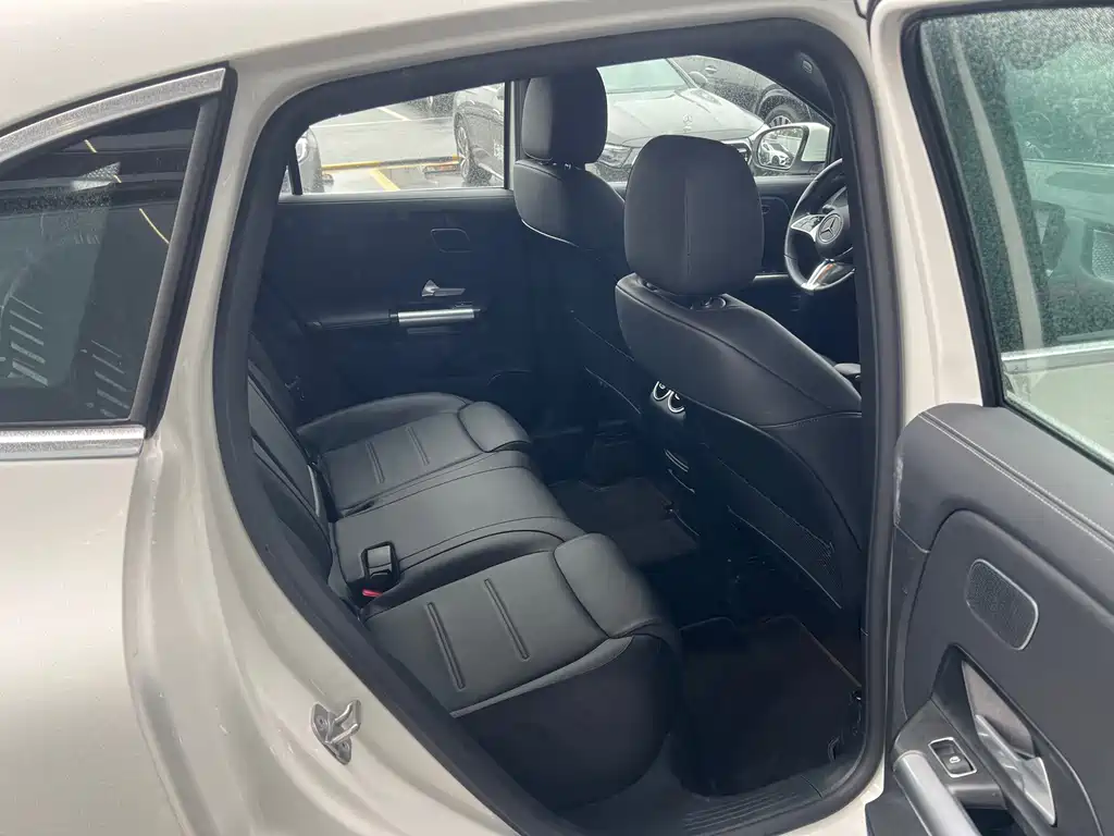 Mercedes-Benz GLA 2024 GLA 220 купить на сайте DeffCars