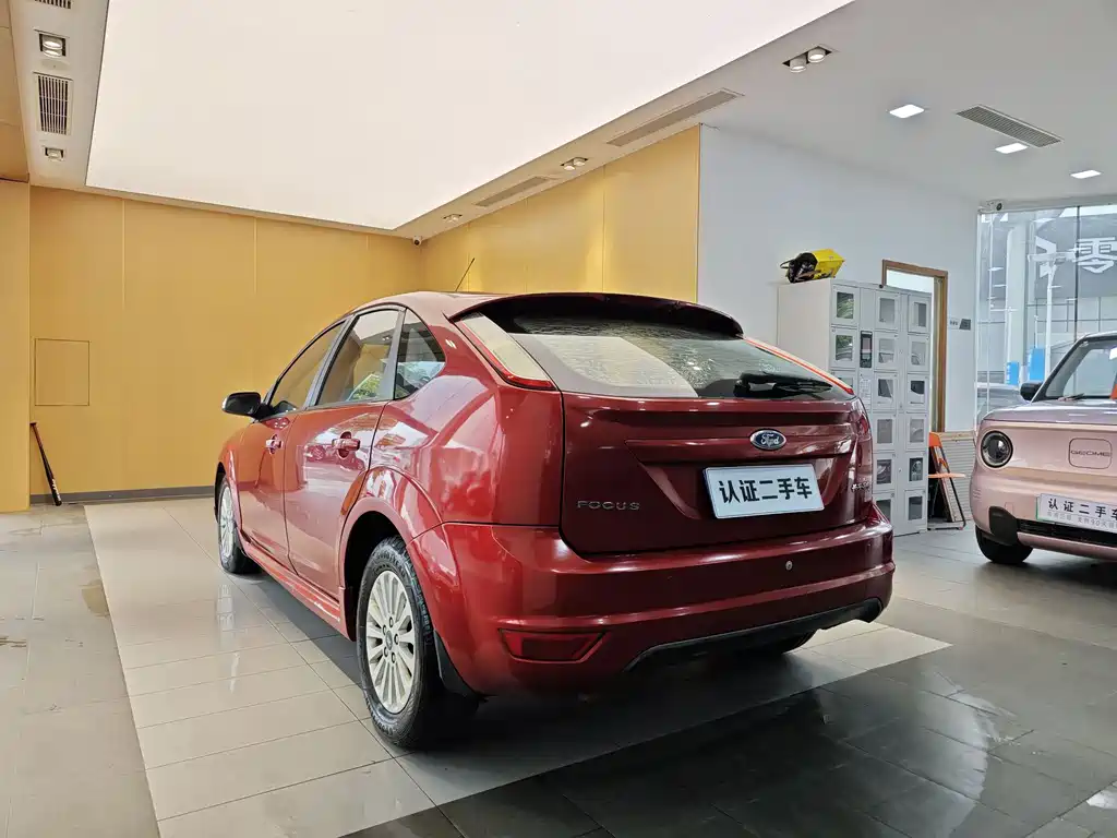 Focus 2013 hatchback classic 1.8L automatic fashion model купить на сайте DeffCars