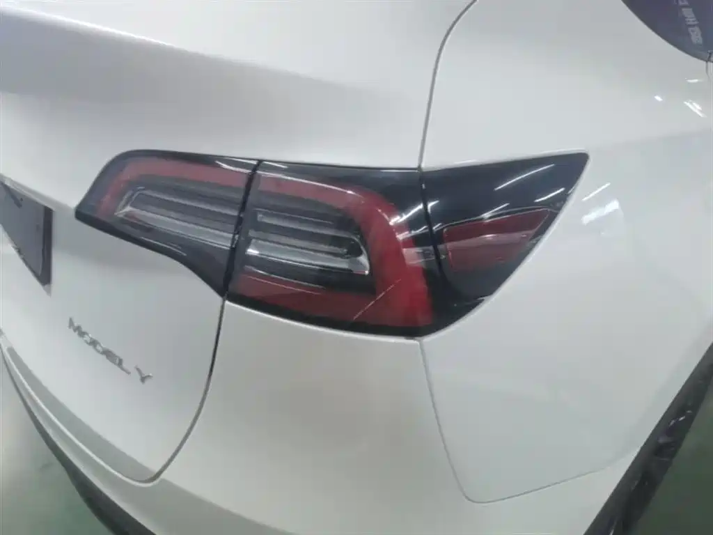 Model Y 2021 long-range all-wheel drive version купить на сайте DeffCars