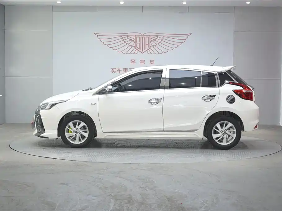 YARiS L 2016 model facelift 1.5G CVT sunroof version купить на сайте DeffCars