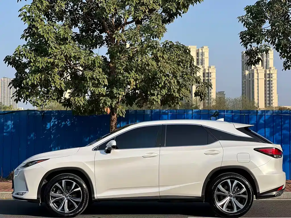 Lexus RX 2020 facelift 300 four-wheel drive elegant version купить на сайте DeffCars