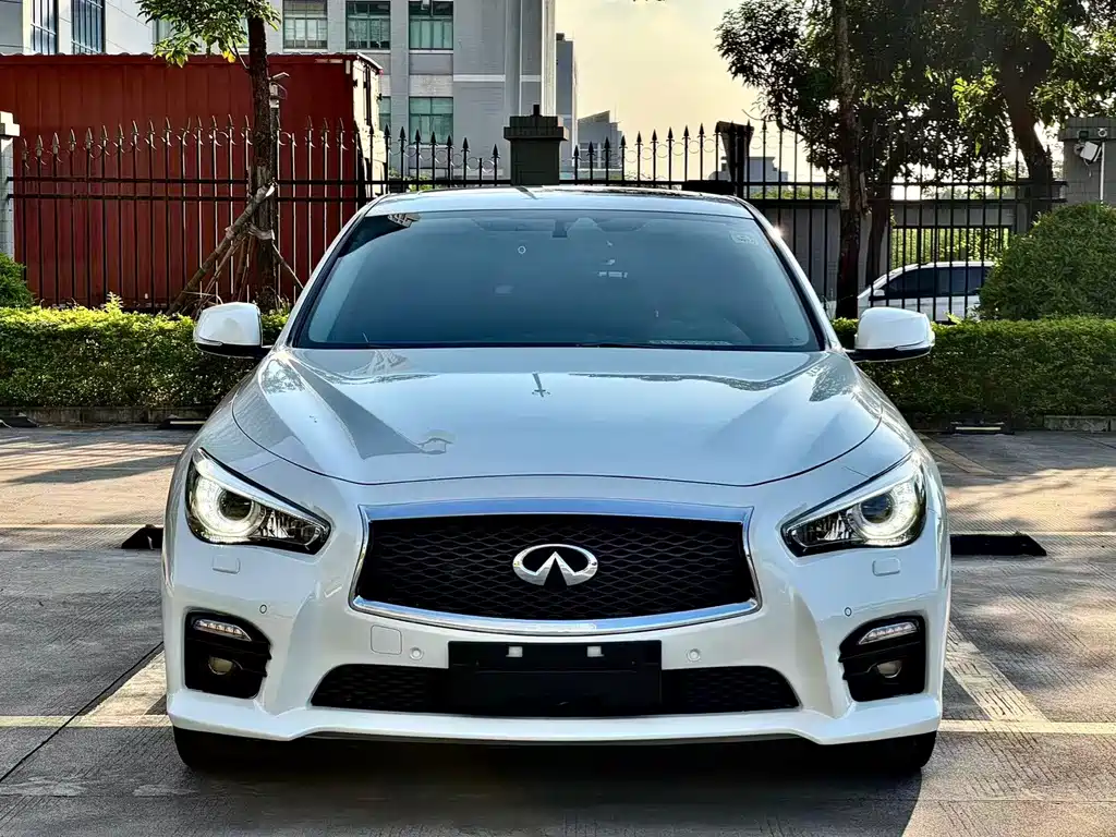 Infiniti Q50L 2015 2.0T Sports Edition купить на сайте DeffCars