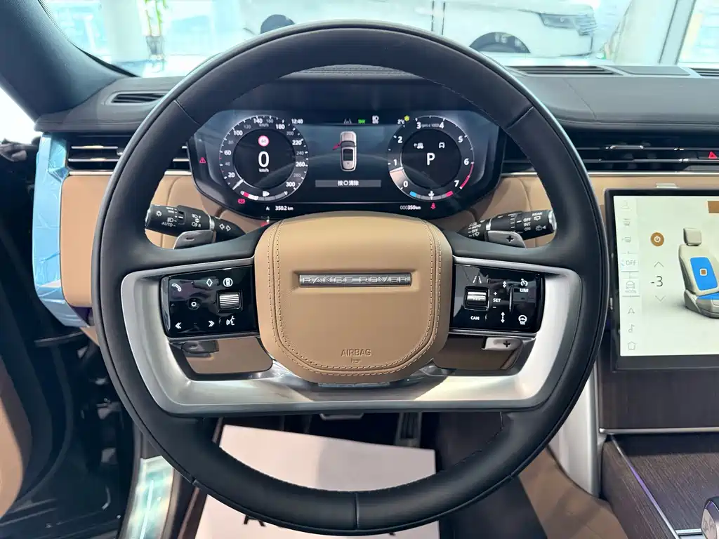 Range Rover 2026 3.0 L6 400PS SE long axis version купить на сайте DeffCars