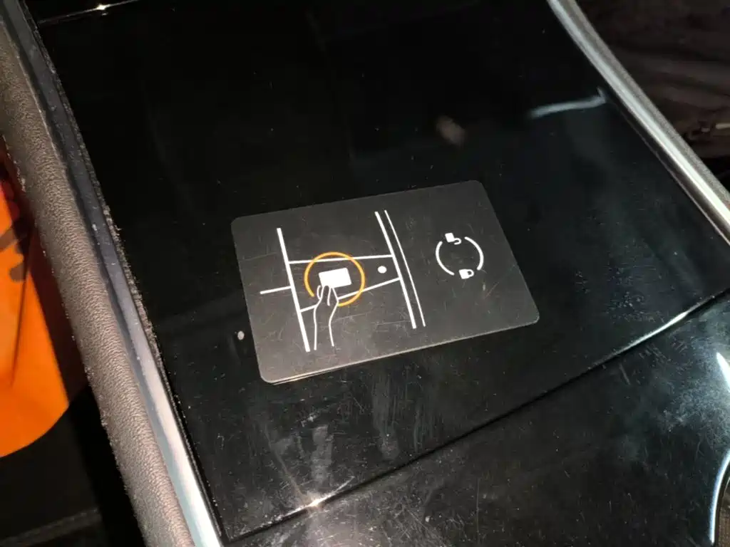 Model 3 2020款 改款 长续航后轮驱动版 купить на сайте DeffCars