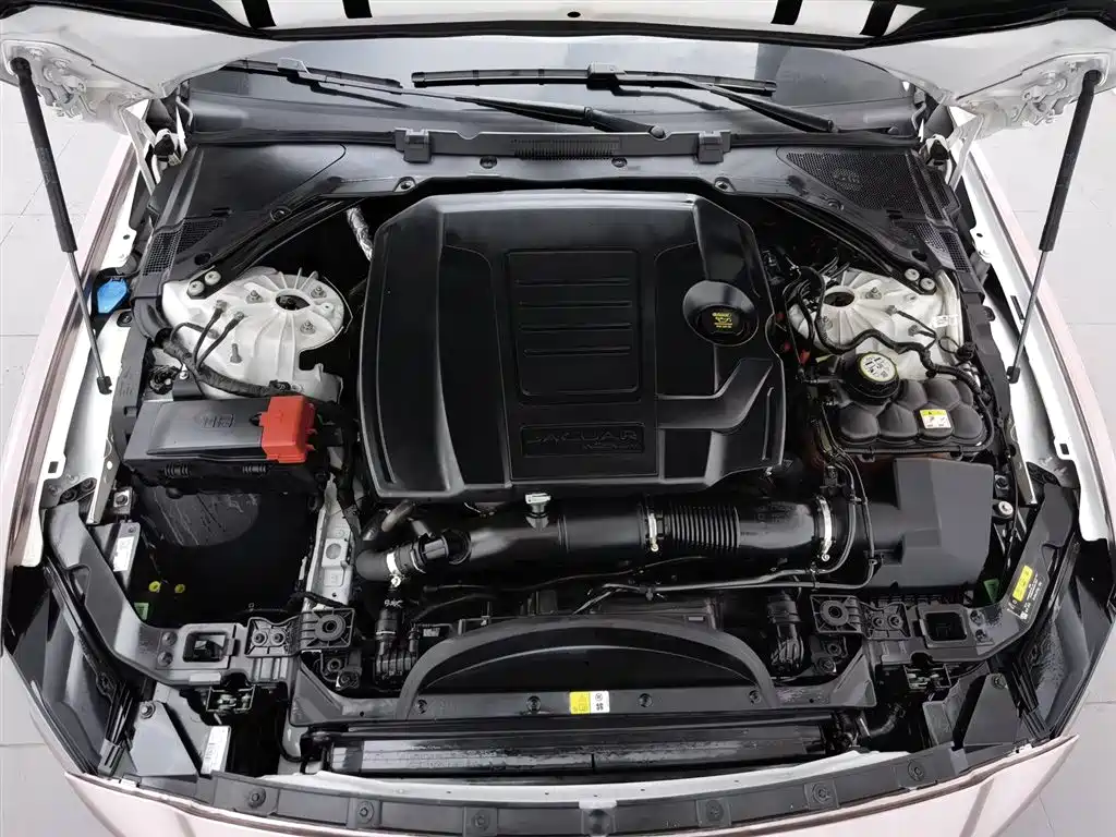 Jaguar XEL 2021 2.0T 250PS R-DYNAMIC S Advanced Sports Edition купить на сайте DeffCars