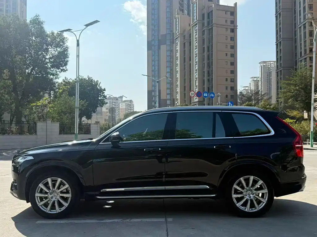 Volvo XC90 2019 T6 Zhiyi Edition 7 seats National VI купить на сайте DeffCars