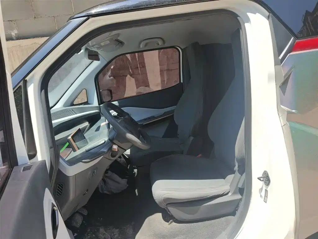 Wuling NanoEV 2021 Fun Model-High Power Edition купить на сайте DeffCars