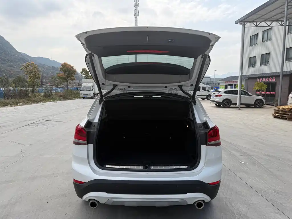 BMW X1 2022 sDrive20Li Fashion Model купить на сайте DeffCars