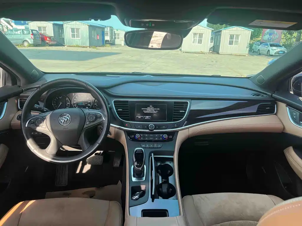 LaCrosse 2018 28T luxury model купить на сайте DeffCars