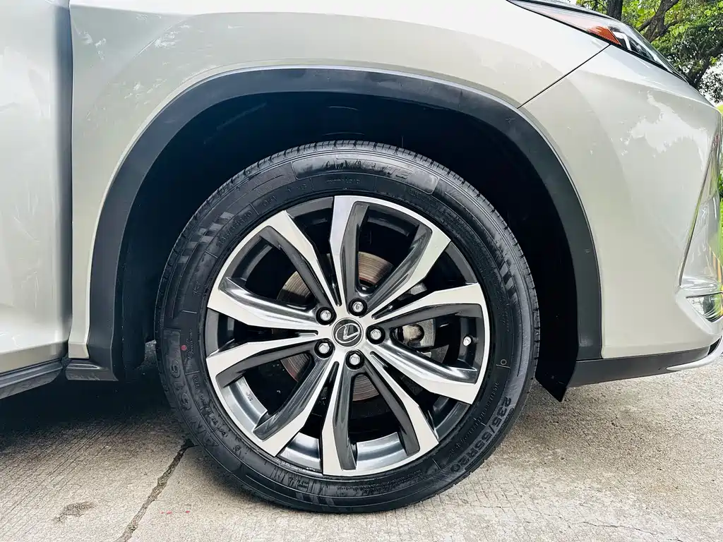 Lexus RX 2020 facelift 300 four-wheel drive elegant version купить на сайте DeffCars