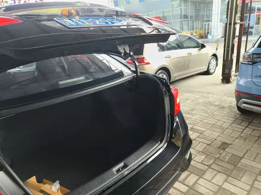 Sylphy 2022 Classic 1.6XE CVT Comfort Edition купить на сайте DeffCars