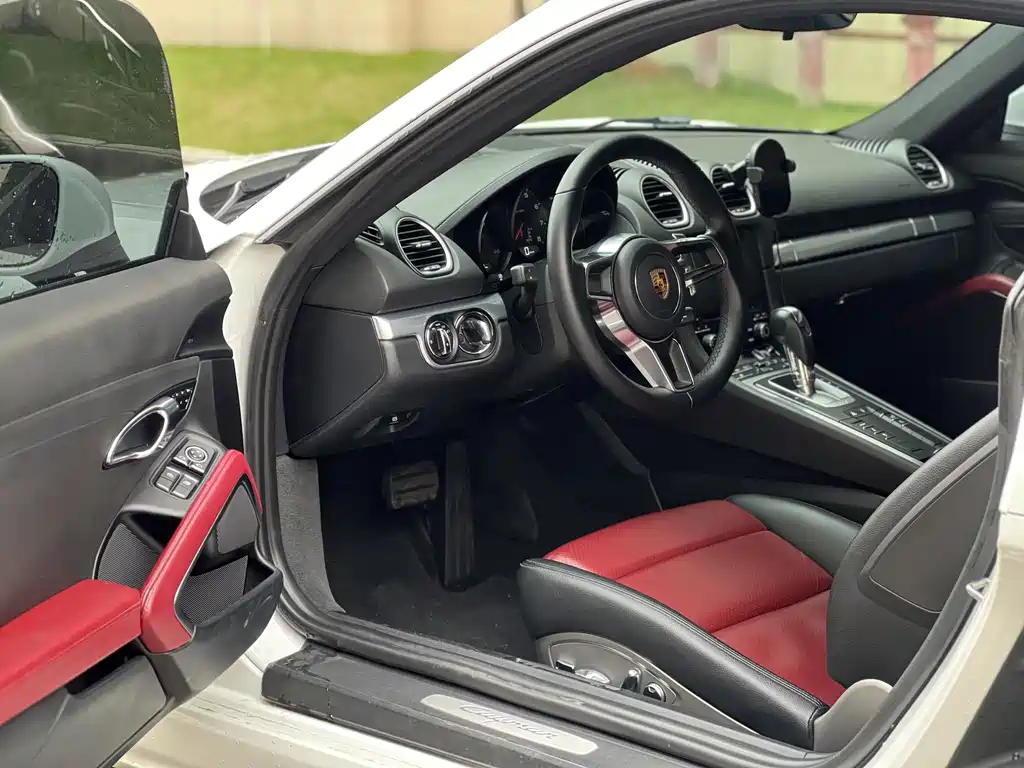 Porsche 718 2016 Cayman 2.0T купить на сайте DeffCars