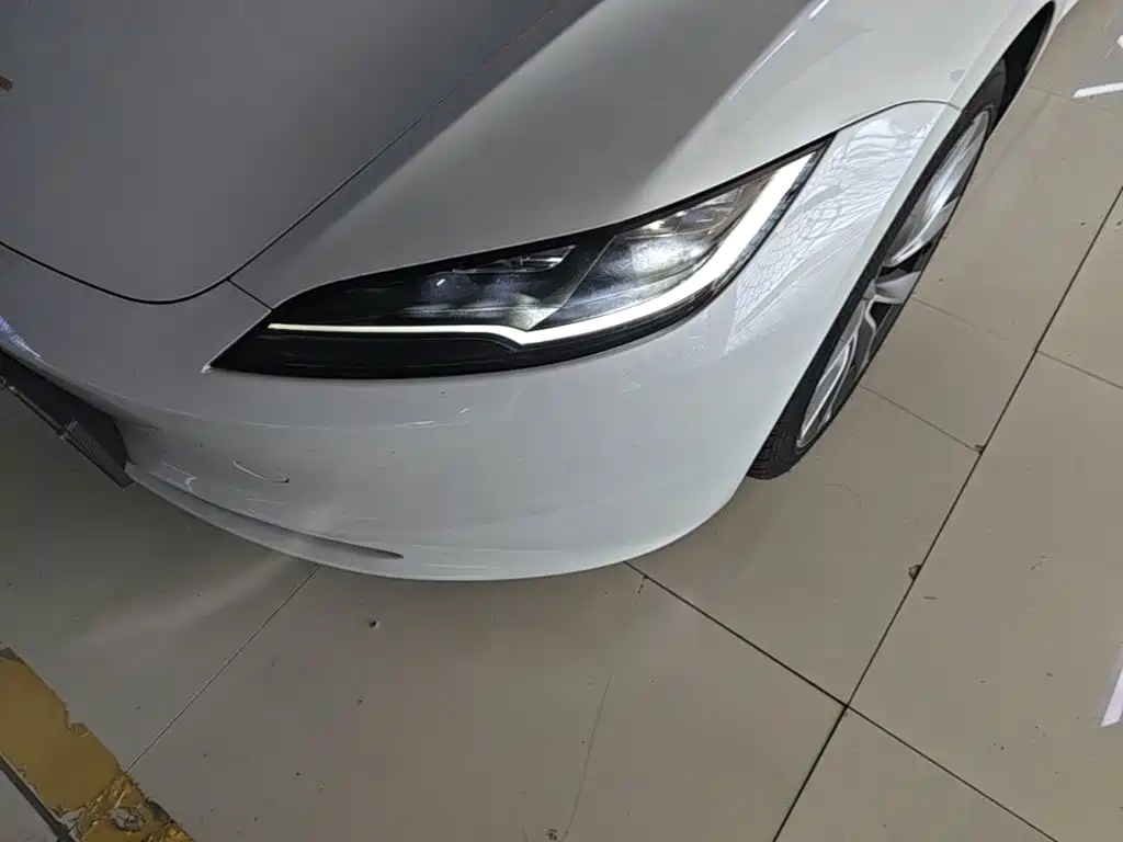 Model 3 2025 rear-wheel drive version купить на сайте DeffCars