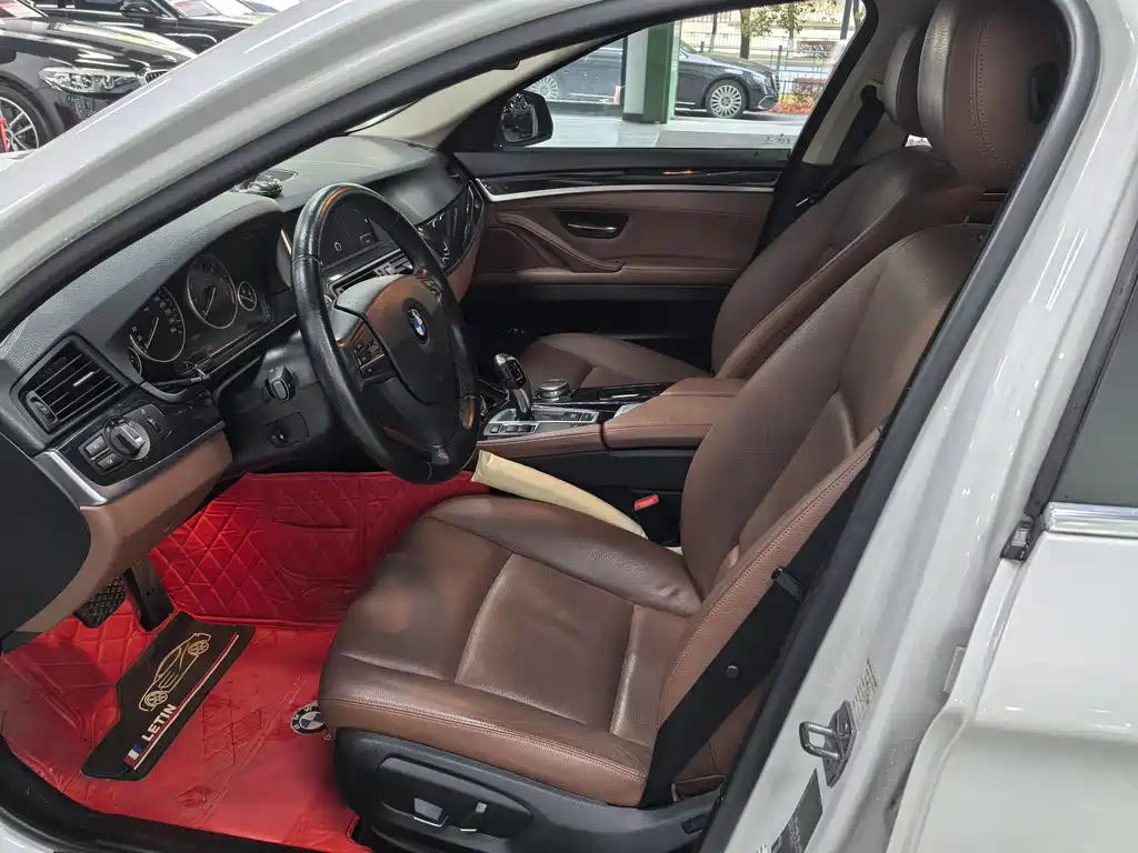 BMW 5 Series Imported 2015 520i Elegant купить на сайте DeffCars