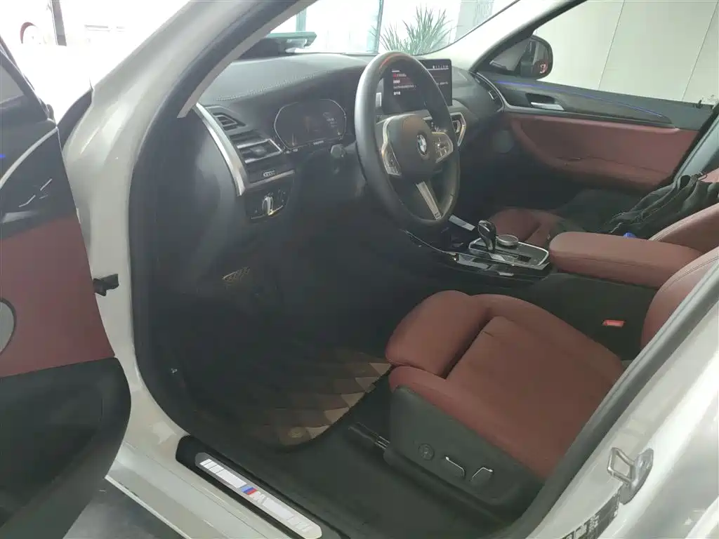BMW X3 2023 Facelift xDrive30i Leading M Night Package купить на сайте DeffCars