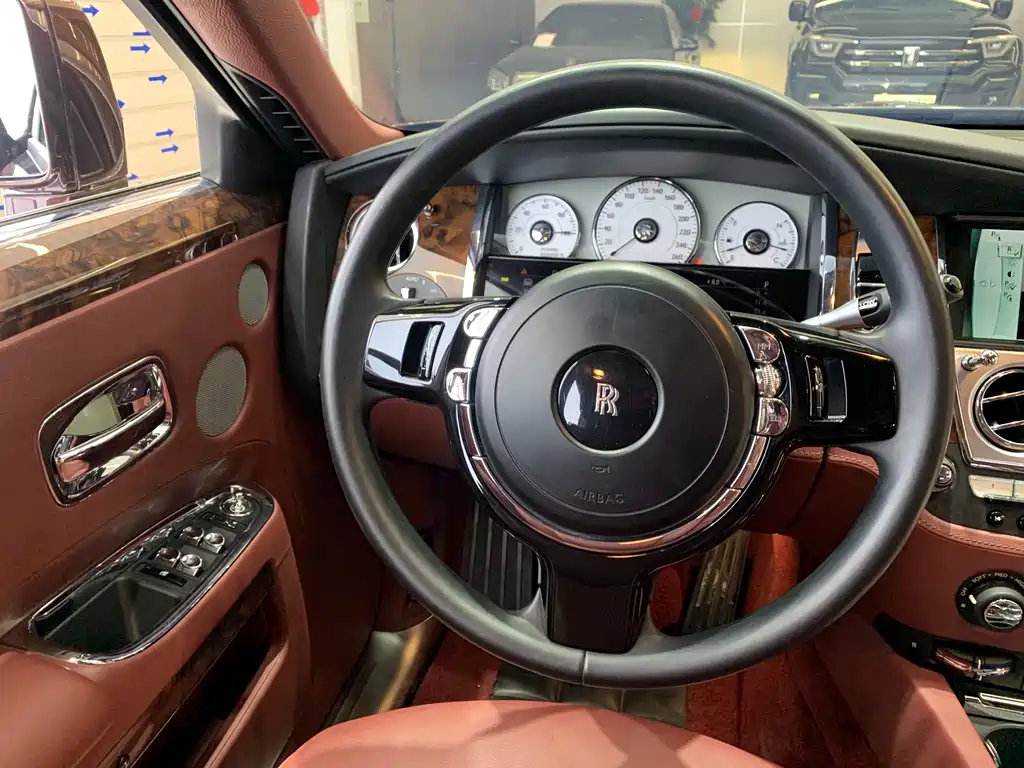 Ghost 2014 6.6T Standard Edition купить на сайте DeffCars