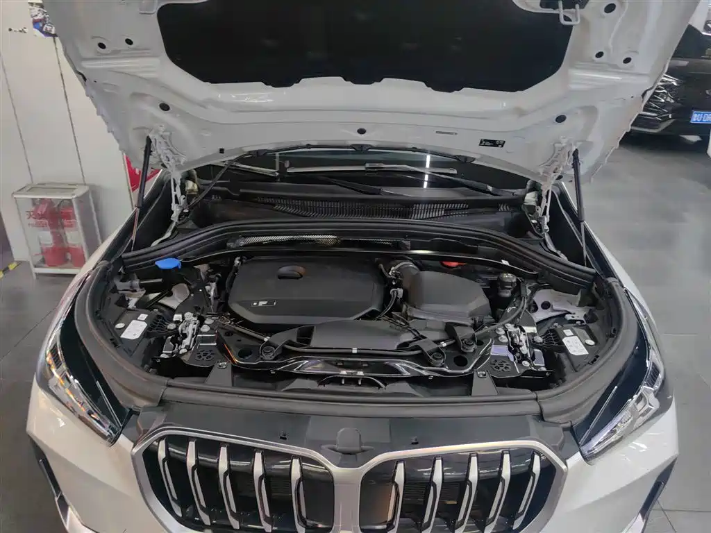 BMW X1 2023 sDrive25Li X Design Package купить на сайте DeffCars