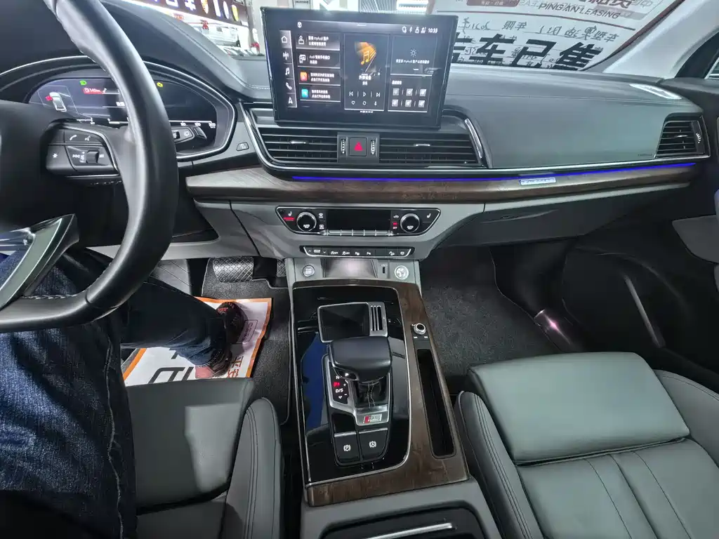 Audi Q5L 2021 40 TFSI luxury and dynamic model купить на сайте DeffCars