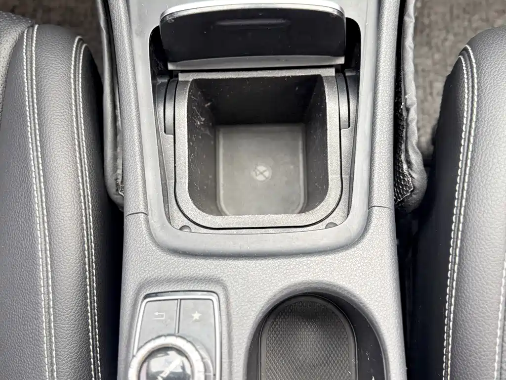 Mercedes-Benz GLA 2017 GLA 200 Dynamic купить на сайте DeffCars