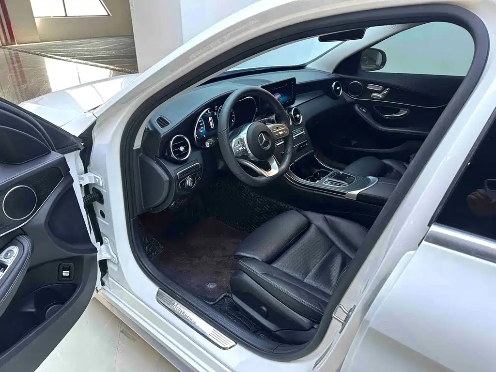 Mercedes-Benz C-Class 2021 C 200 L Fashionable Sports Edition купить на сайте DeffCars