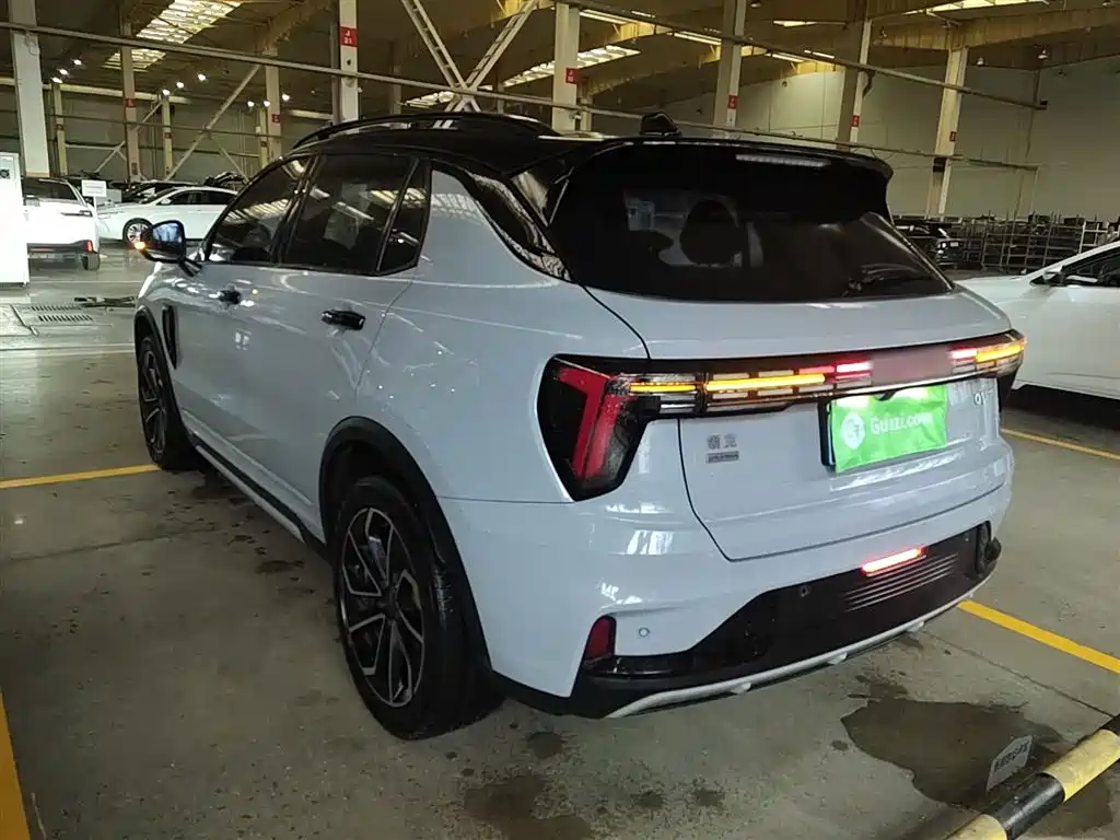 Lynk & Co 01 2023 1.5TD EM-F PM купить на сайте DeffCars