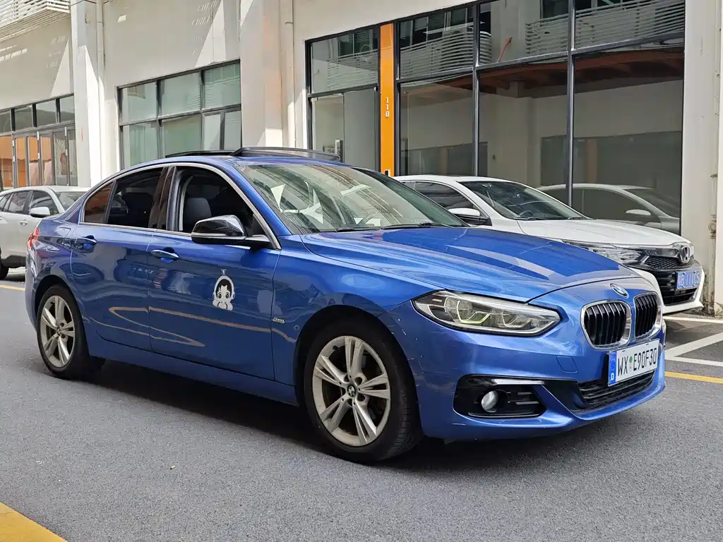 BMW 1 Series 2018 118i Design Package купить на сайте DeffCars