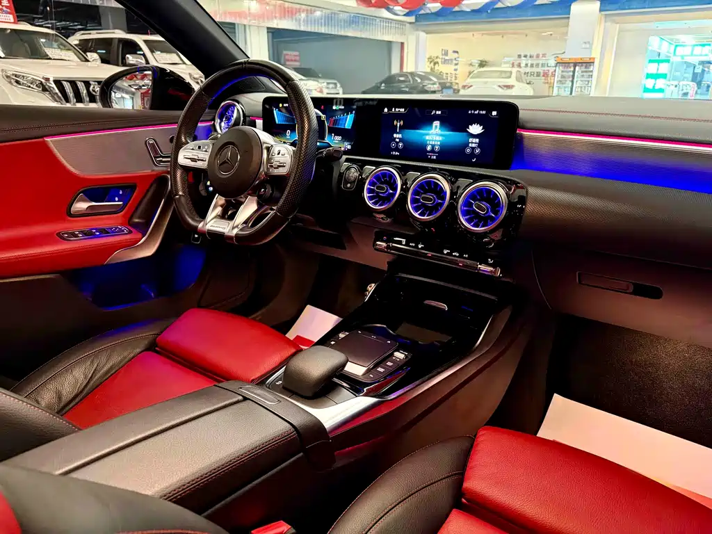 Mercedes-Benz A-Class AMG 2022 AMG A 35 L 4MATIC купить на сайте DeffCars