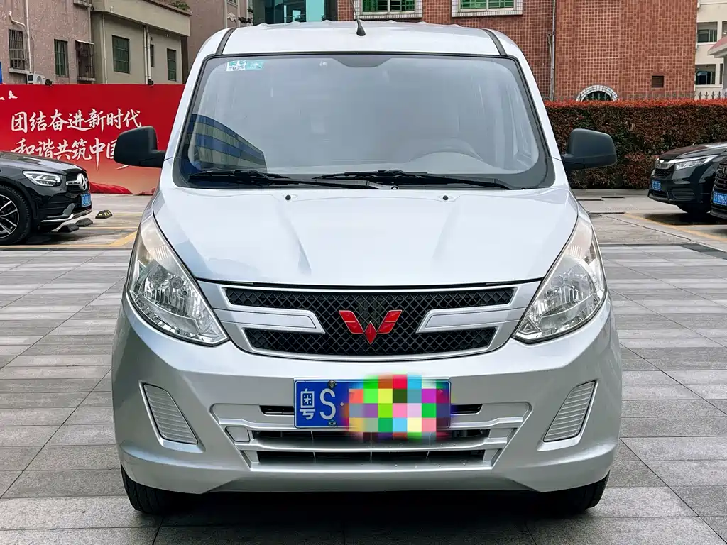 Wuling Rongguang V 2019 1.5L practical van transport truck купить на сайте DeffCars
