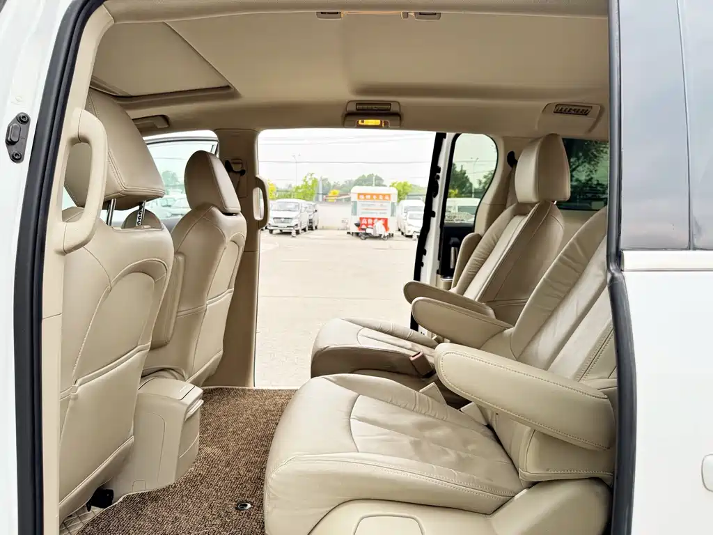 Buick GL8 2017 25S luxury model National V купить на сайте DeffCars