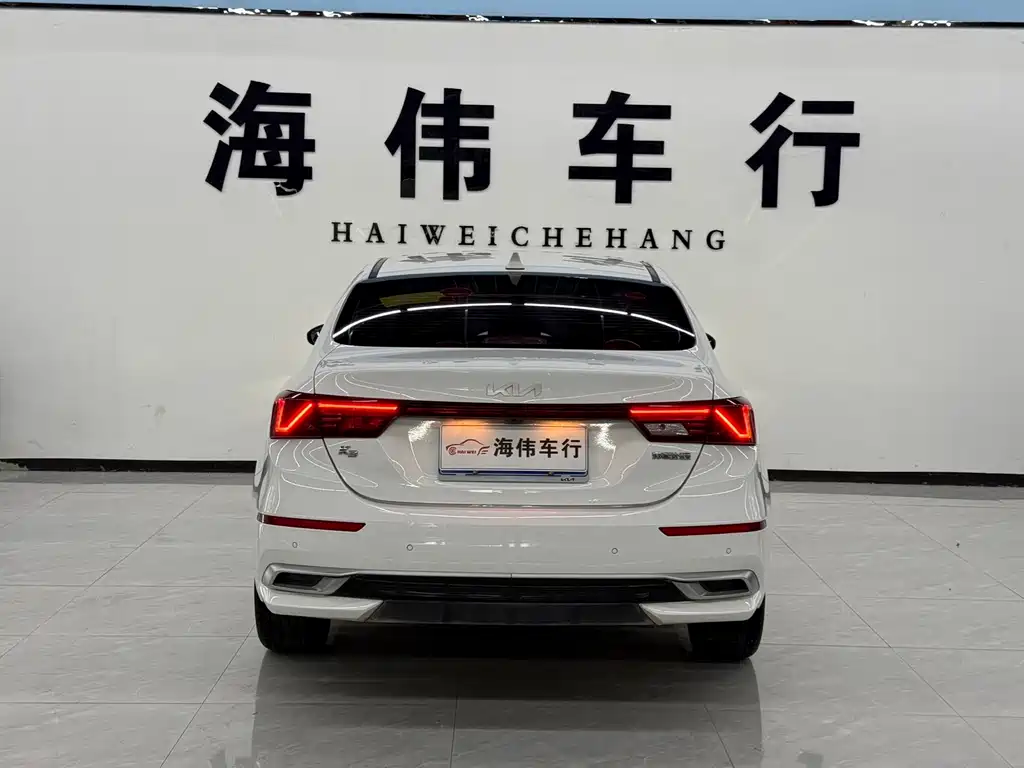 Kia K3 2021款 改款 1.5L CVT时尚版 купить на сайте DeffCars