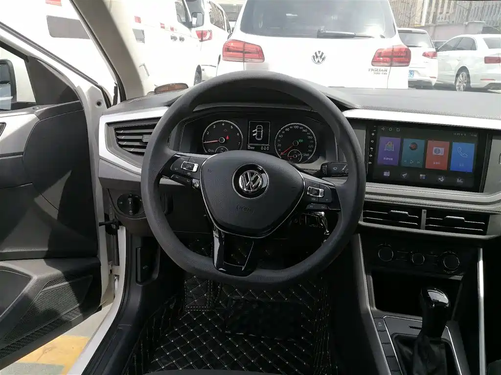Polo 2019 Plus 1.5L Automatic Panoramic Enjoyment Edition купить на сайте DeffCars