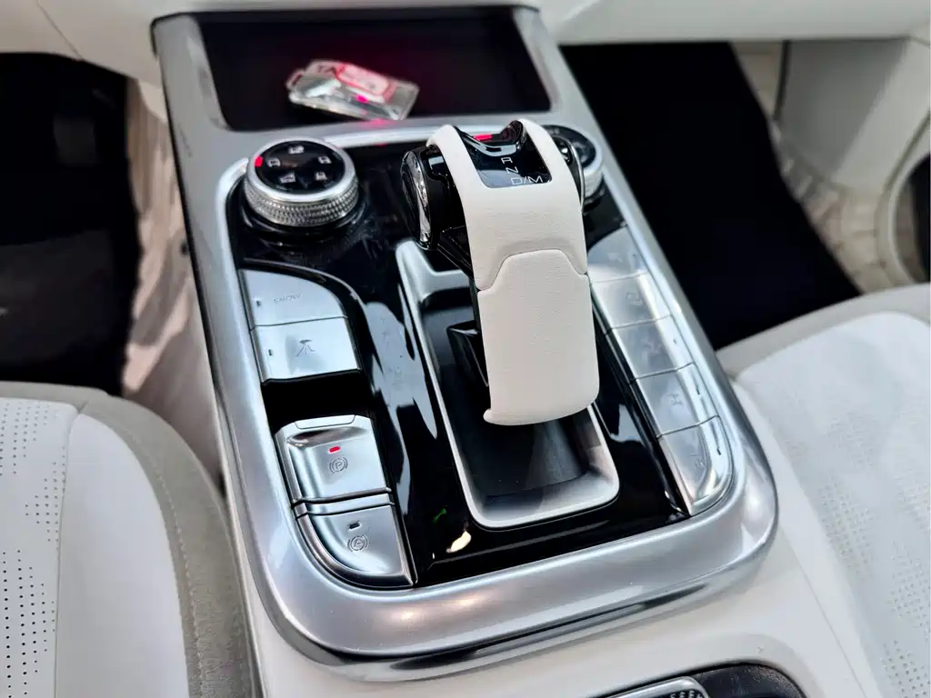 Co-create Tank 300 2021 2.0T Cyber ​​Tank купить на сайте DeffCars