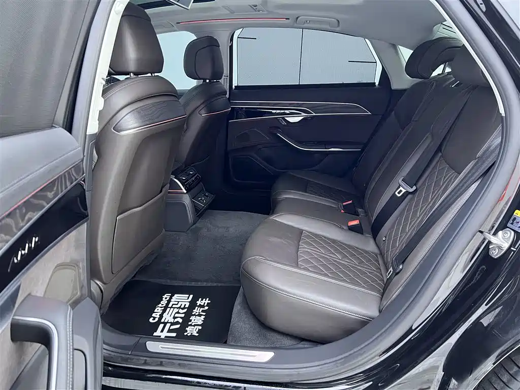 Audi A8 2023 A8L 50 TFSI quattro Premium Selection купить на сайте DeffCars