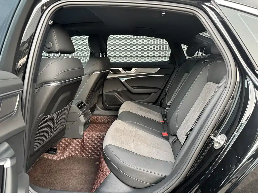 Audi A6L 2023 40 TFSI luxury and dynamic model купить на сайте DeffCars