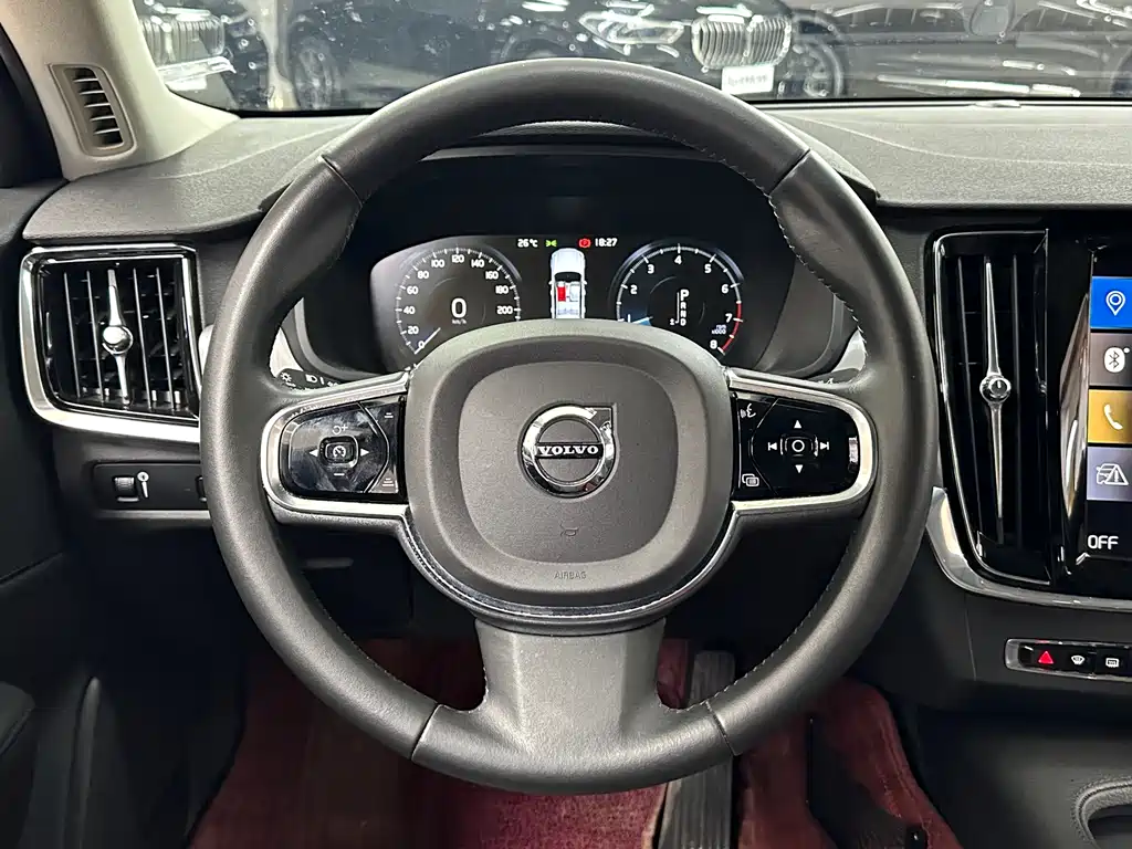 Volvo S90 2020 T5 Zhiyi Luxury Edition купить на сайте DeffCars