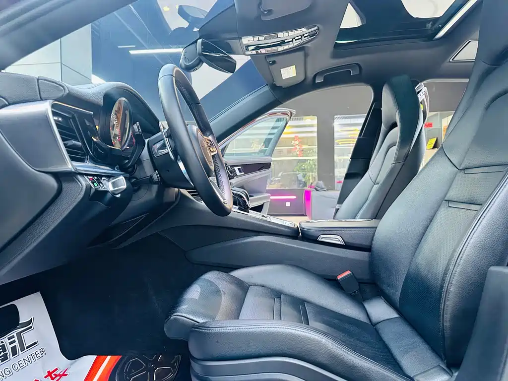 Panamera 2017 Panamera Executive Extended Edition 3.0T купить на сайте DeffCars