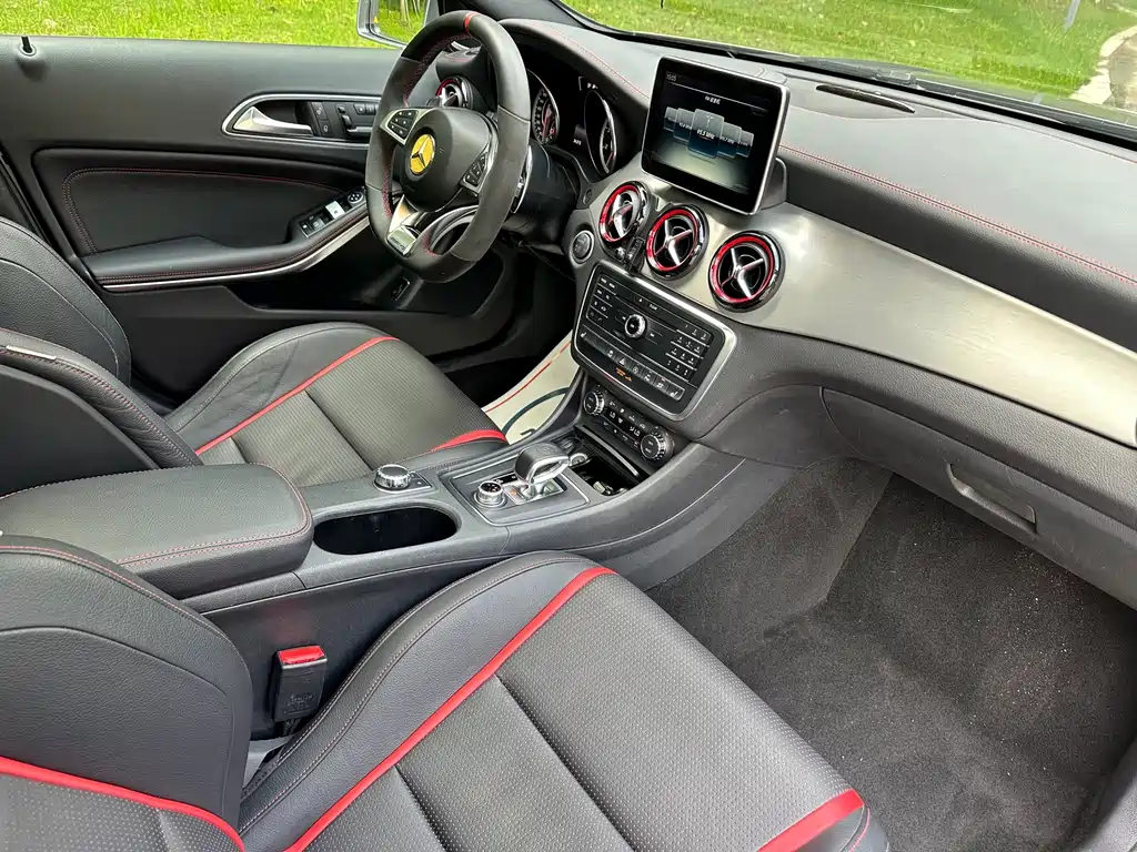 Mercedes-Benz GLA AMG 2016 AMG GLA 45 4MATIC купить на сайте DeffCars