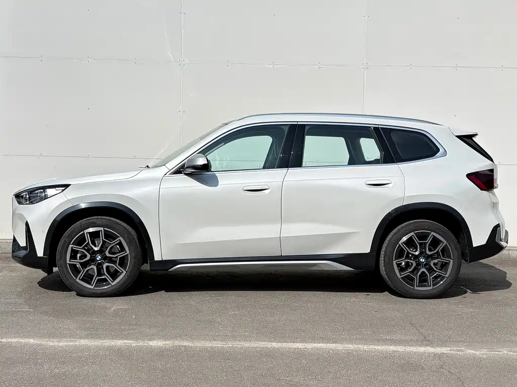 BMW X1 2024 sDrive25Li X Design Package купить на сайте DeffCars