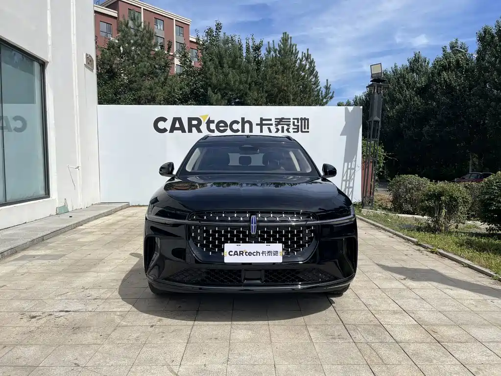 Voyager 2023 2.0T four-wheel drive Zunyi hybrid version купить на сайте DeffCars