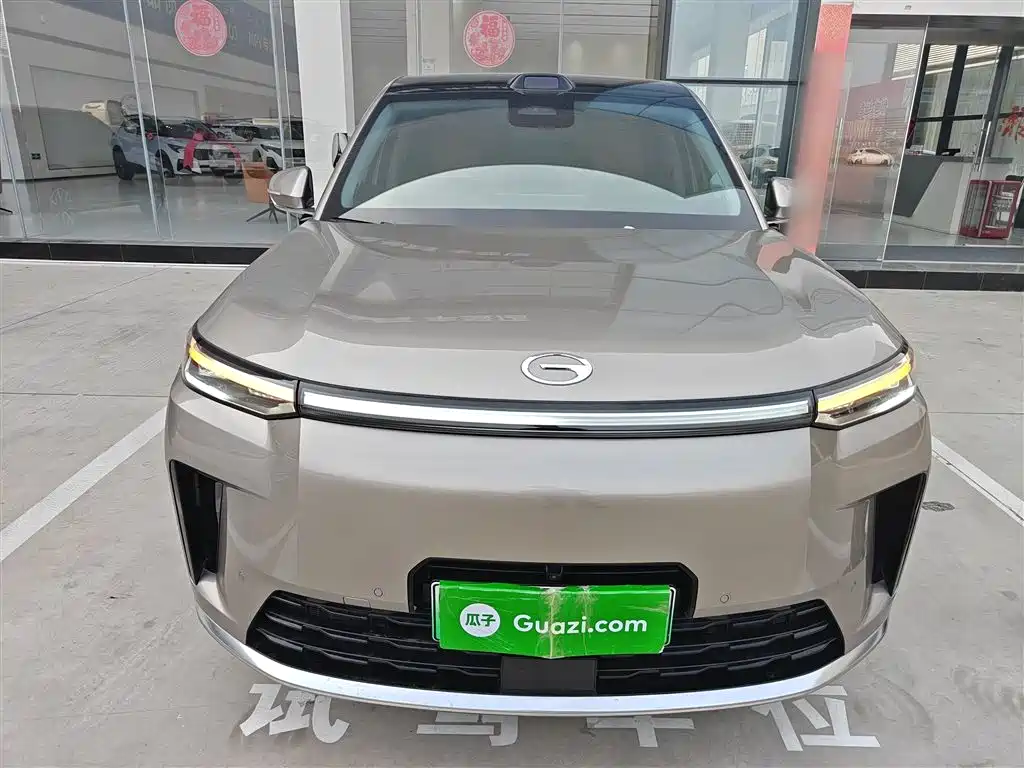Trumpchi Yearning S9 2025 Qiankun UItra 6-seater купить на сайте DeffCars