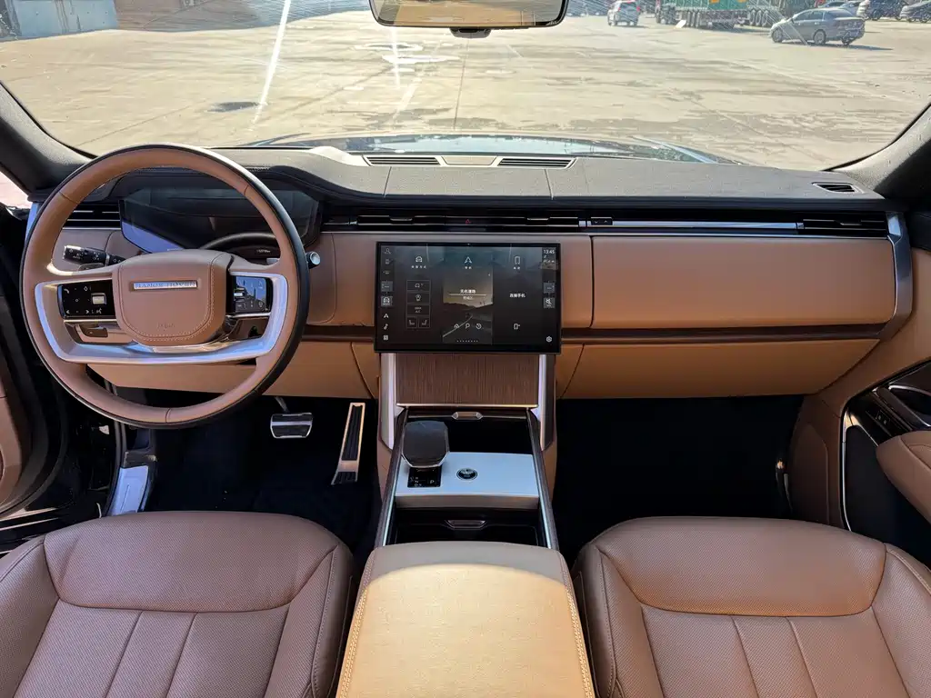 Range Rover 2025 3.0 L6 400PS Genesis Extended Edition купить на сайте DeffCars