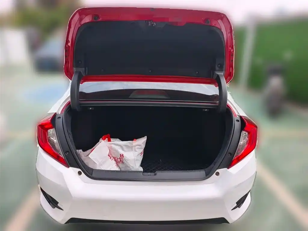 Civic 2019 220TURBO CVT Dynamic Edition National VI купить на сайте DeffCars