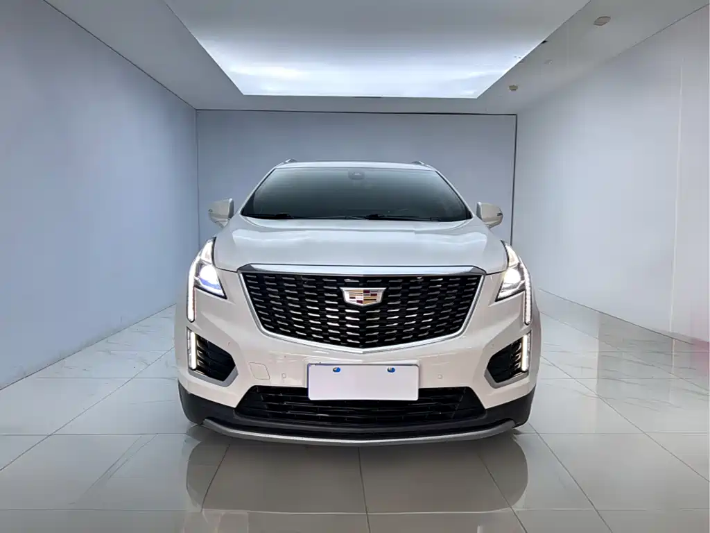Cadillac XT5 2021 2.0T two-wheel drive luxury model купить на сайте DeffCars