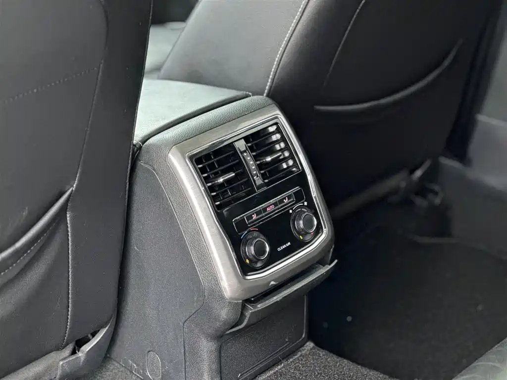 Passat 2017 330TSI DSG Premium Edition купить на сайте DeffCars
