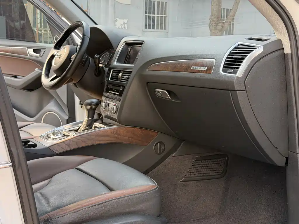 Audi Q5 2016 40 TFSI comfort type купить на сайте DeffCars