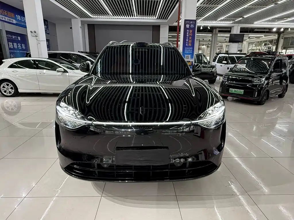 Wenjie M9 2024 extended range Ultra version 42kWh 6-seater version купить на сайте DeffCars