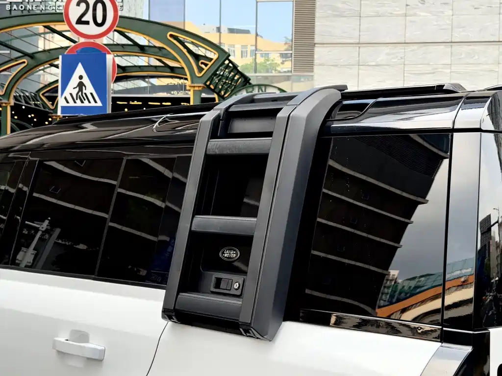 Land Rover Defender 2021 110 P400 X-DYNAMIC HSE купить на сайте DeffCars