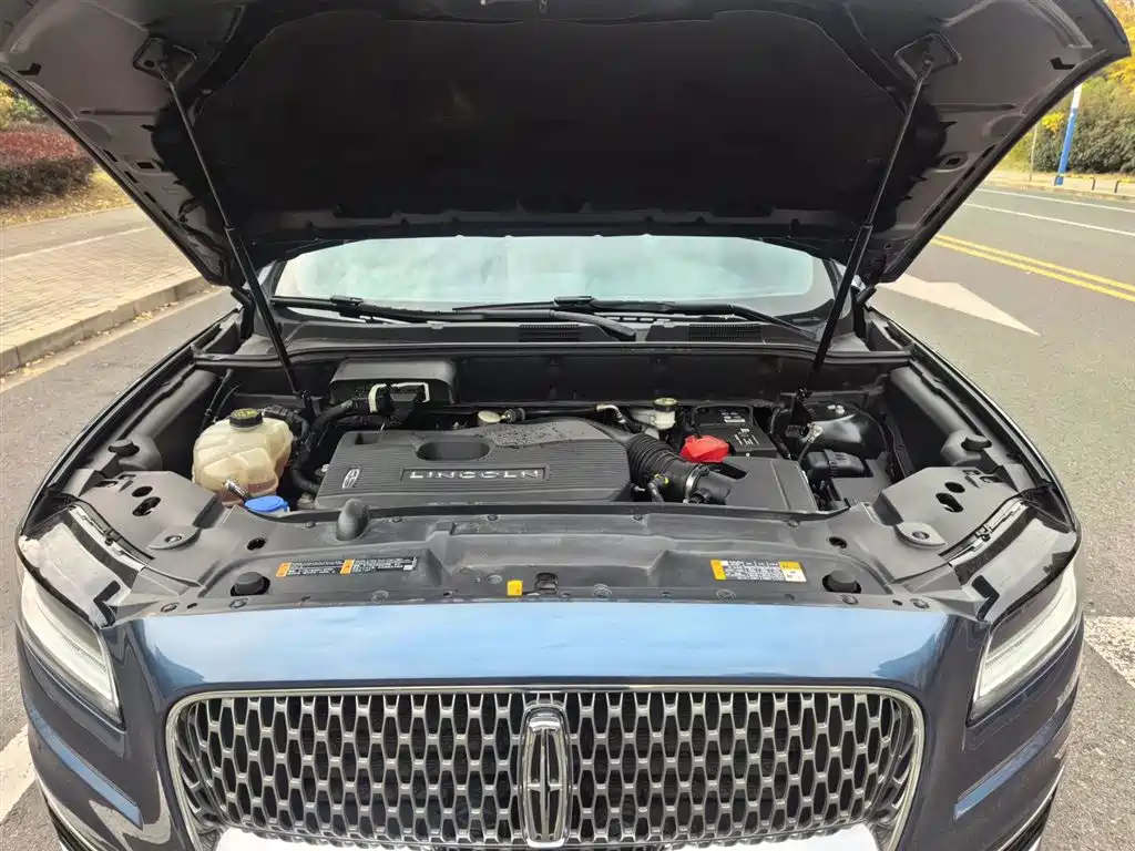 Voyager imported 2019 2.0T two-wheel drive Zunyue Edition, National VI купить на сайте DeffCars